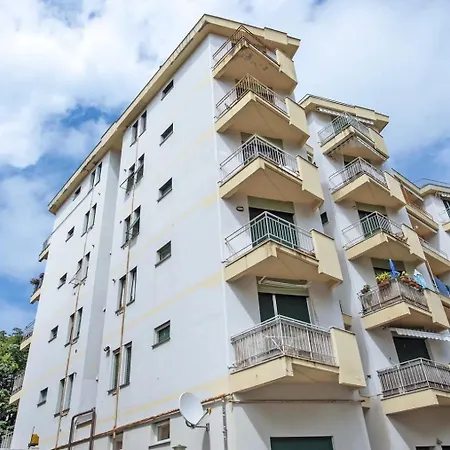 Montallegro 32m Free Parking Apartment Genoa